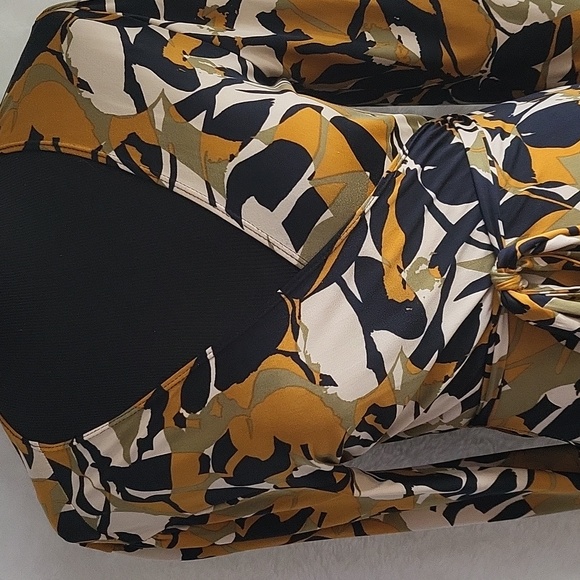 Beautiful wrap dress 👗 by Glam - Picture 2 of 8